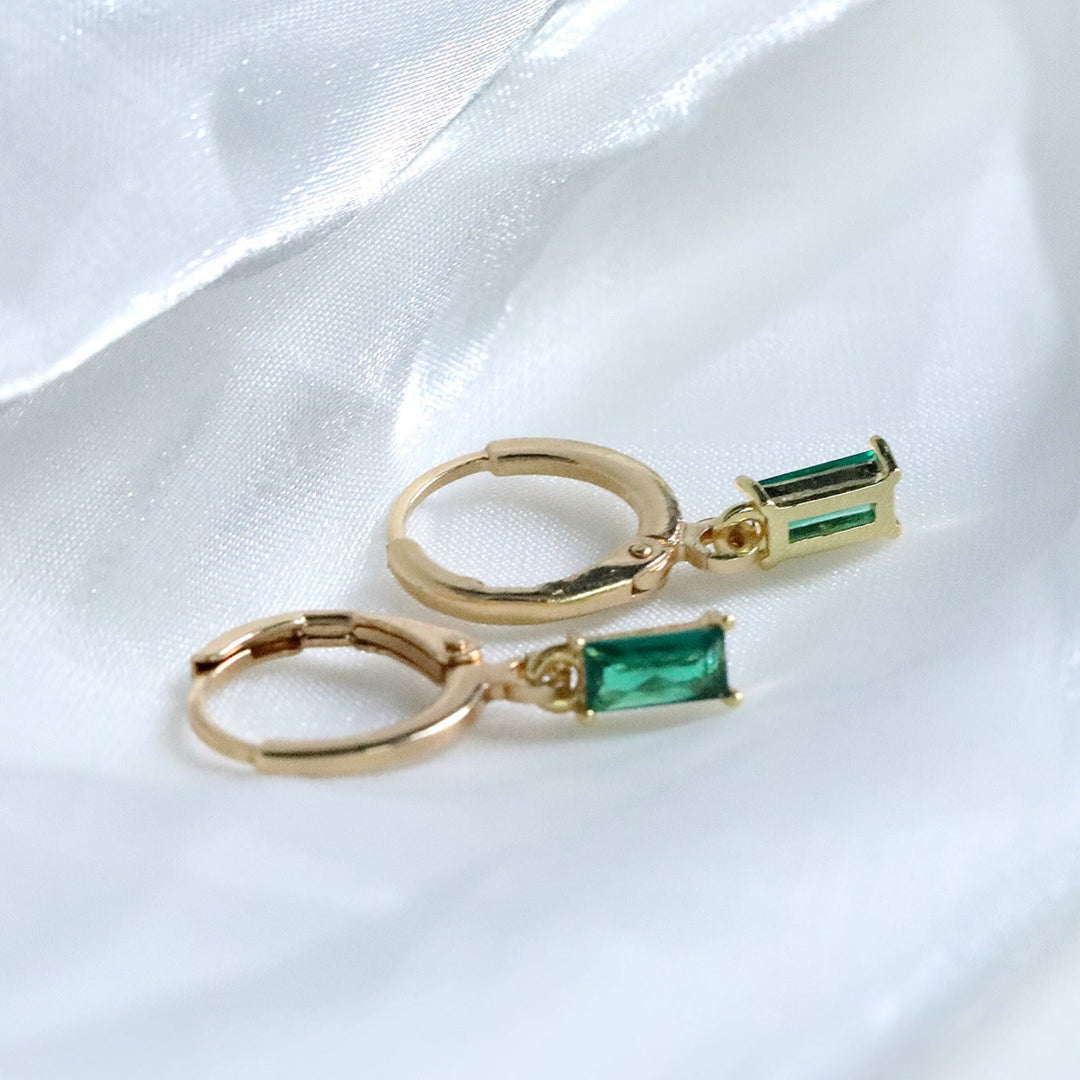 Élégantes Boucles d'Oreilles en Émeraude