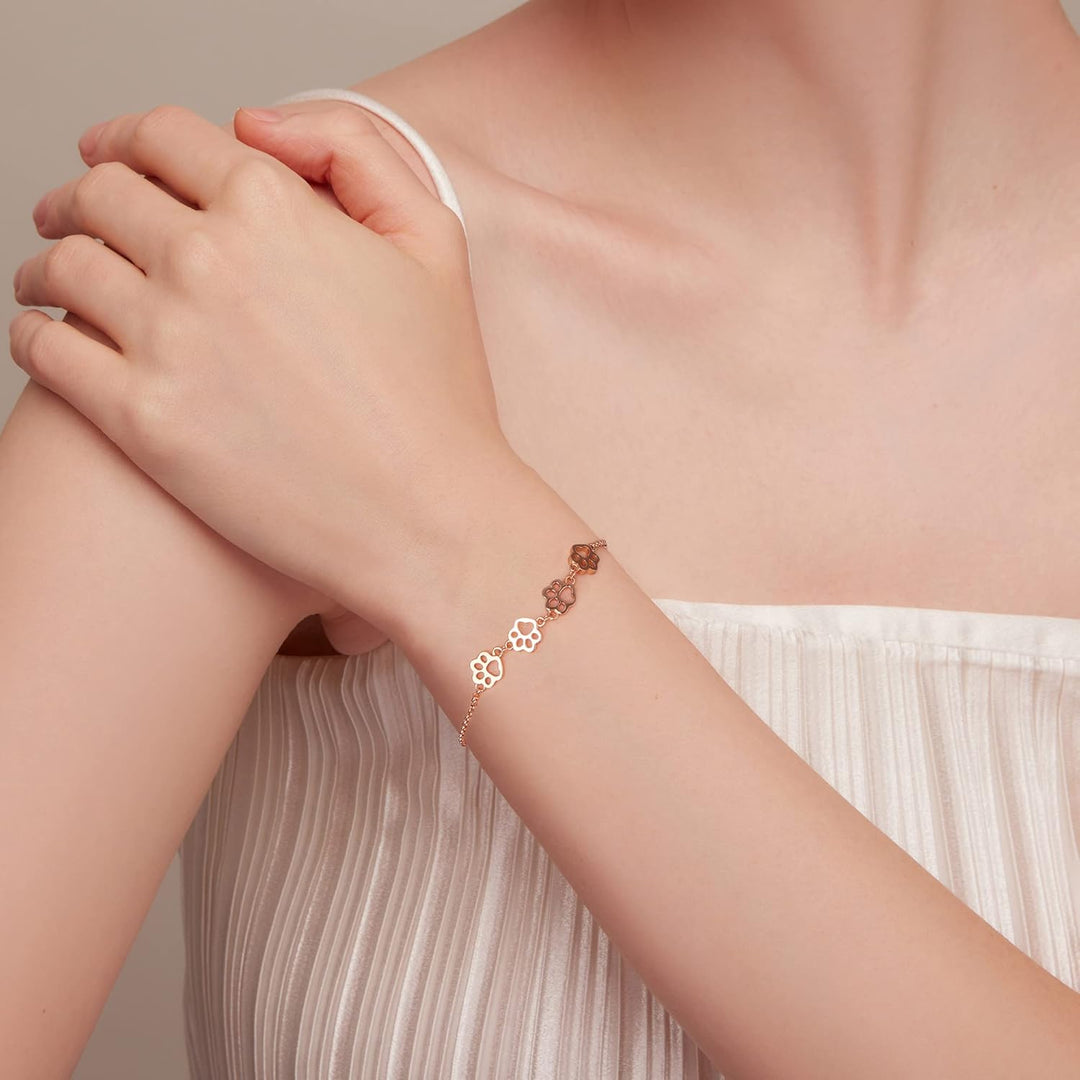 Bracelet en argent avec motif de patte – Taille ajustable