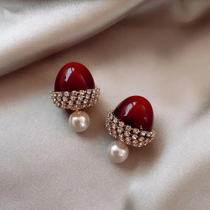 Boucles d'oreilles Avelã Vermelha ornées de Perles
