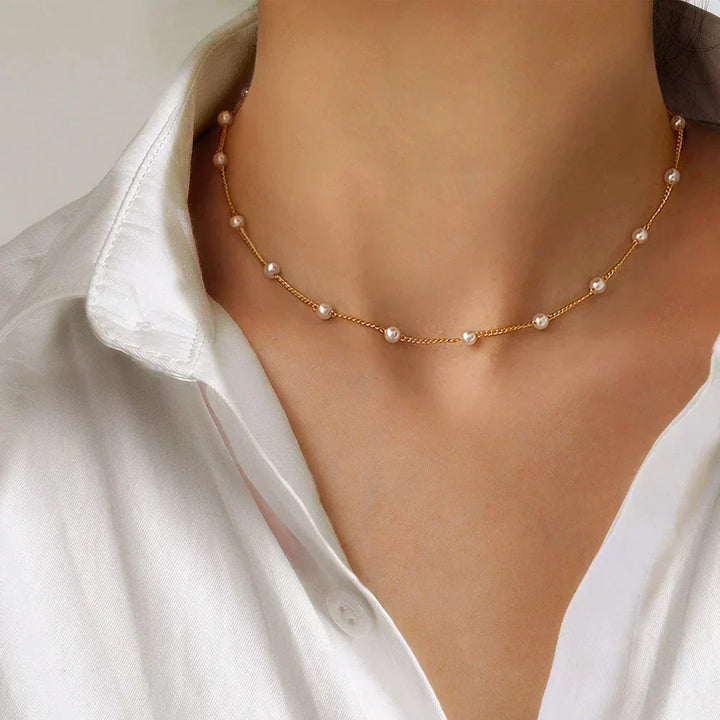 Petit Collier en Perles d'Or