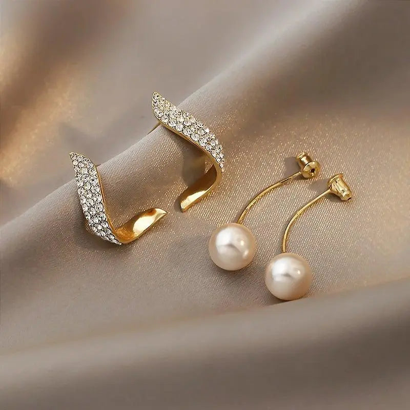 Boucles d'Oreilles en Or ornées de Perles