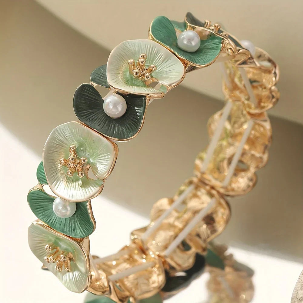 Bracelet Vintage aux Fleurs Vertes et Perles