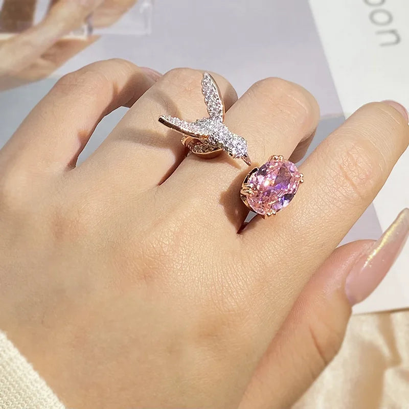 Bague ajustable avec gemme Colibri – Zircon, plaqué or 14 carats