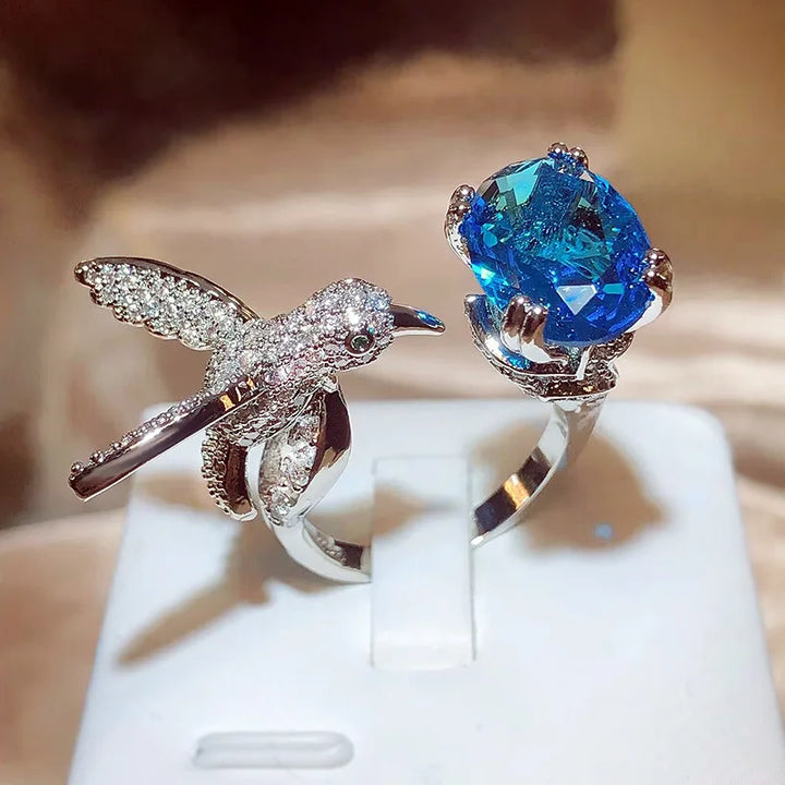 Bague ajustable avec gemme Colibri – Zircon, plaqué or 14 carats