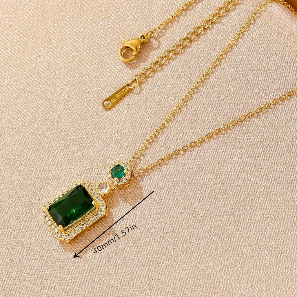 Collier Greta orné d'une Pierre d'Émeraude