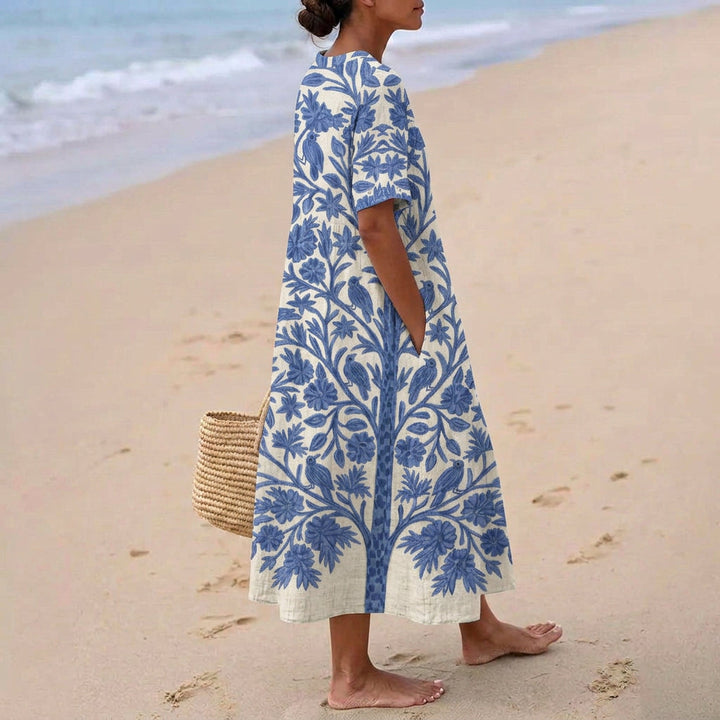 Esmeralda - Robe Bleue Brodée
