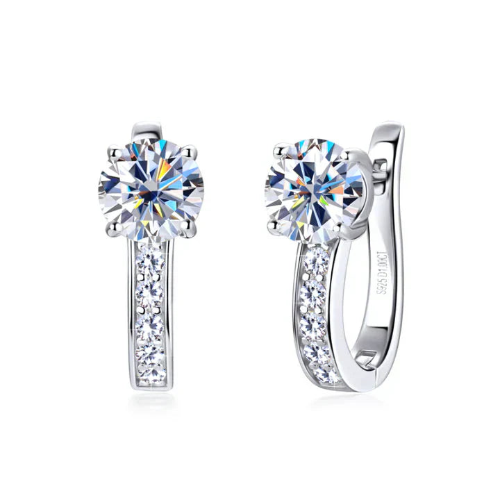 Anneaux d'oreilles ornés de Moissanite