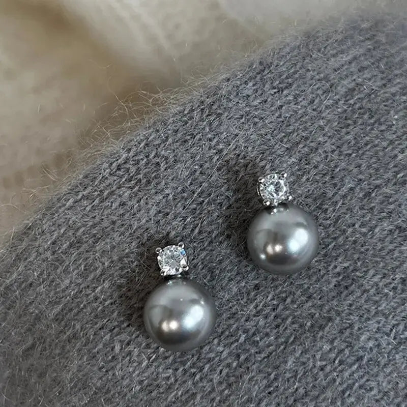 Élégantes Boucles d'Oreilles en Perles Noires et Zircon