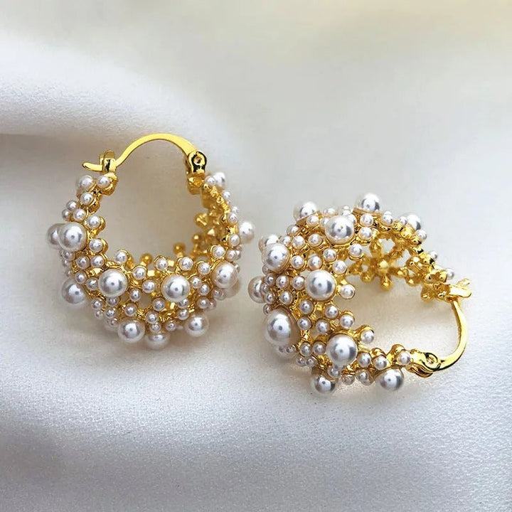 Créoles vintage en or avec perles